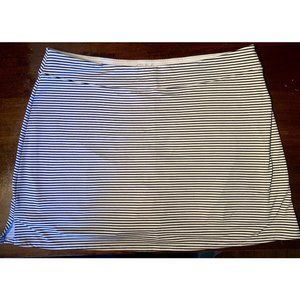 Black and White striped Running Skort - XL